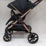 عربة أطفال T90-GOLD فاخرة بإطار ذهبي وتصميم أنيق