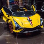 سيارة شحن 12 فولت للأطفال – تصميم رياضي بألوان متعددة